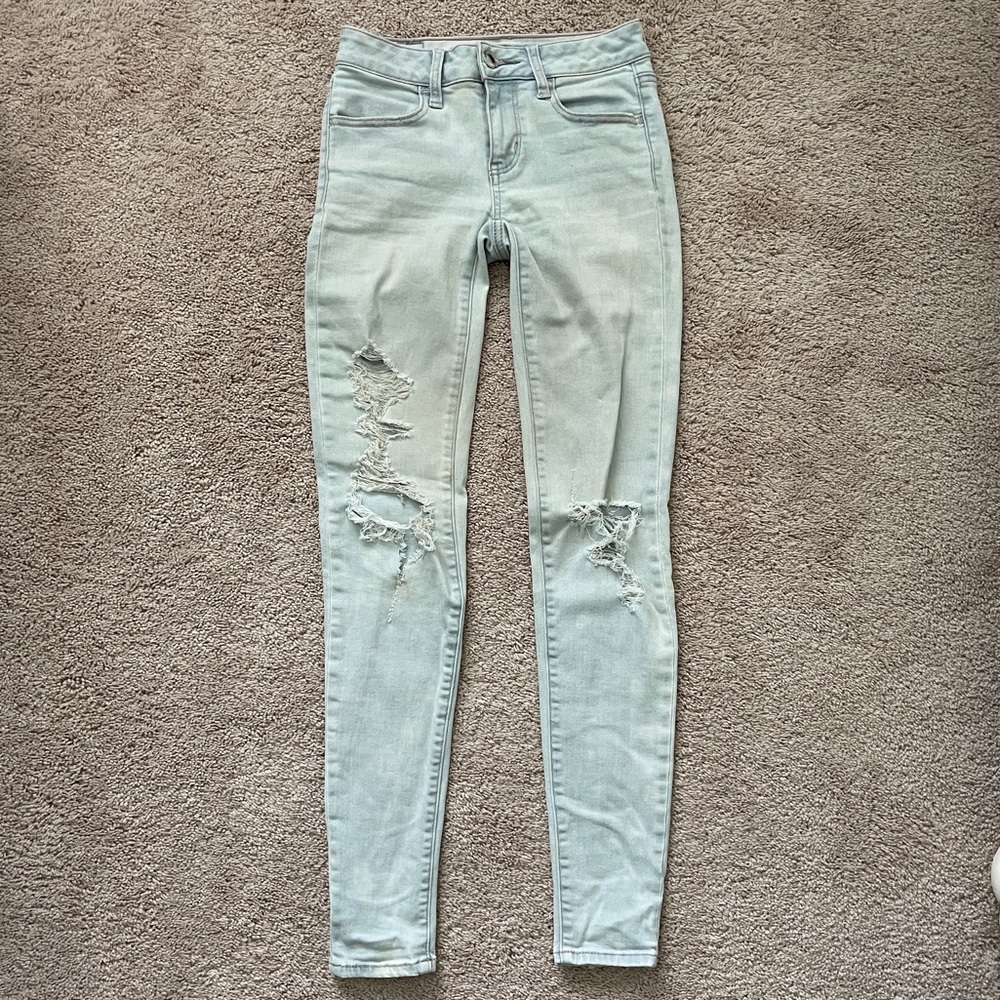 American Eagle Light Wash Jeans